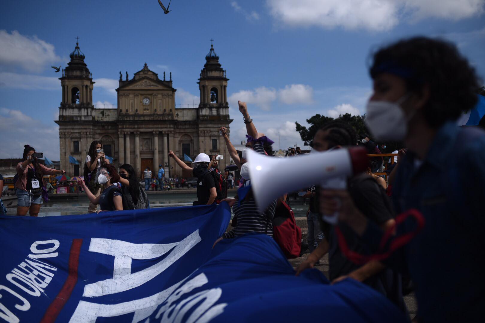 manifestación en plaza de la Constitución, 5 de diciembre