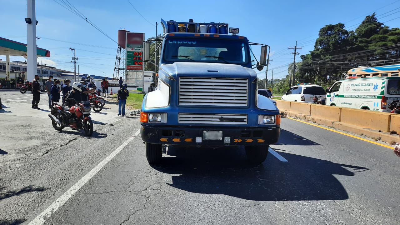 choque de motocicleta y camión en ruta al Pacífico