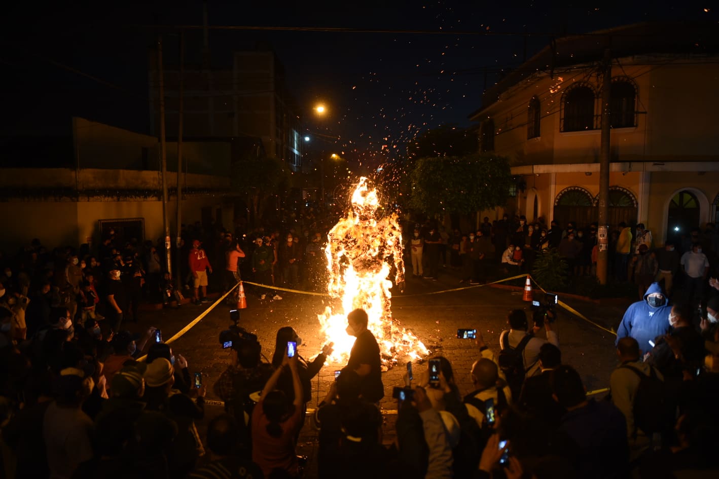 Quema del Diablo en la zona 5