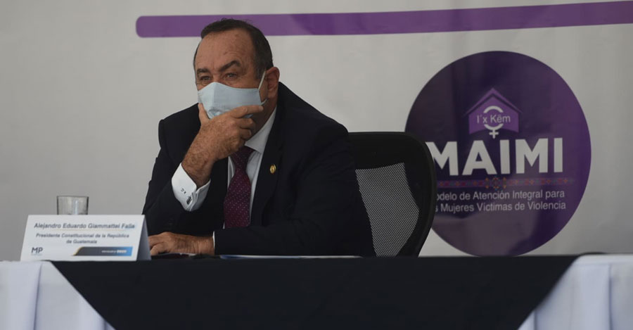 Alejandro Giammattei en presentación de la Maimi