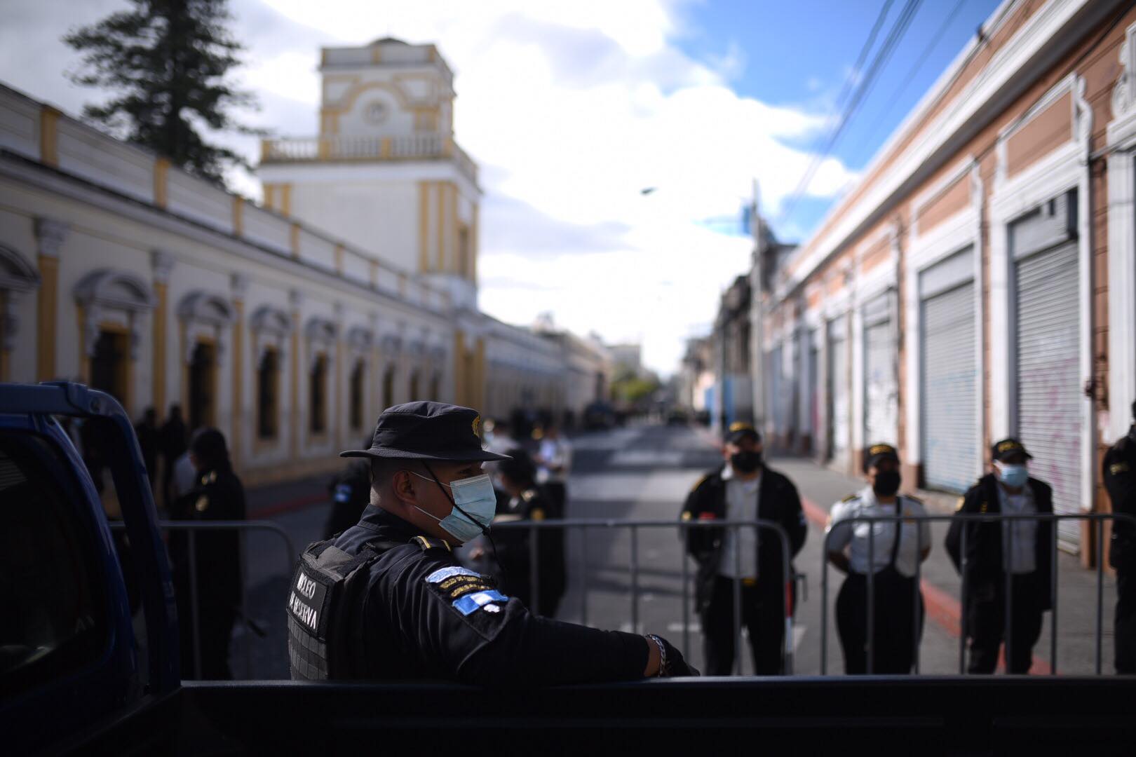 Seguridad y cierres vehiculares en zona 1 por actividades del Congreso y Gobierno