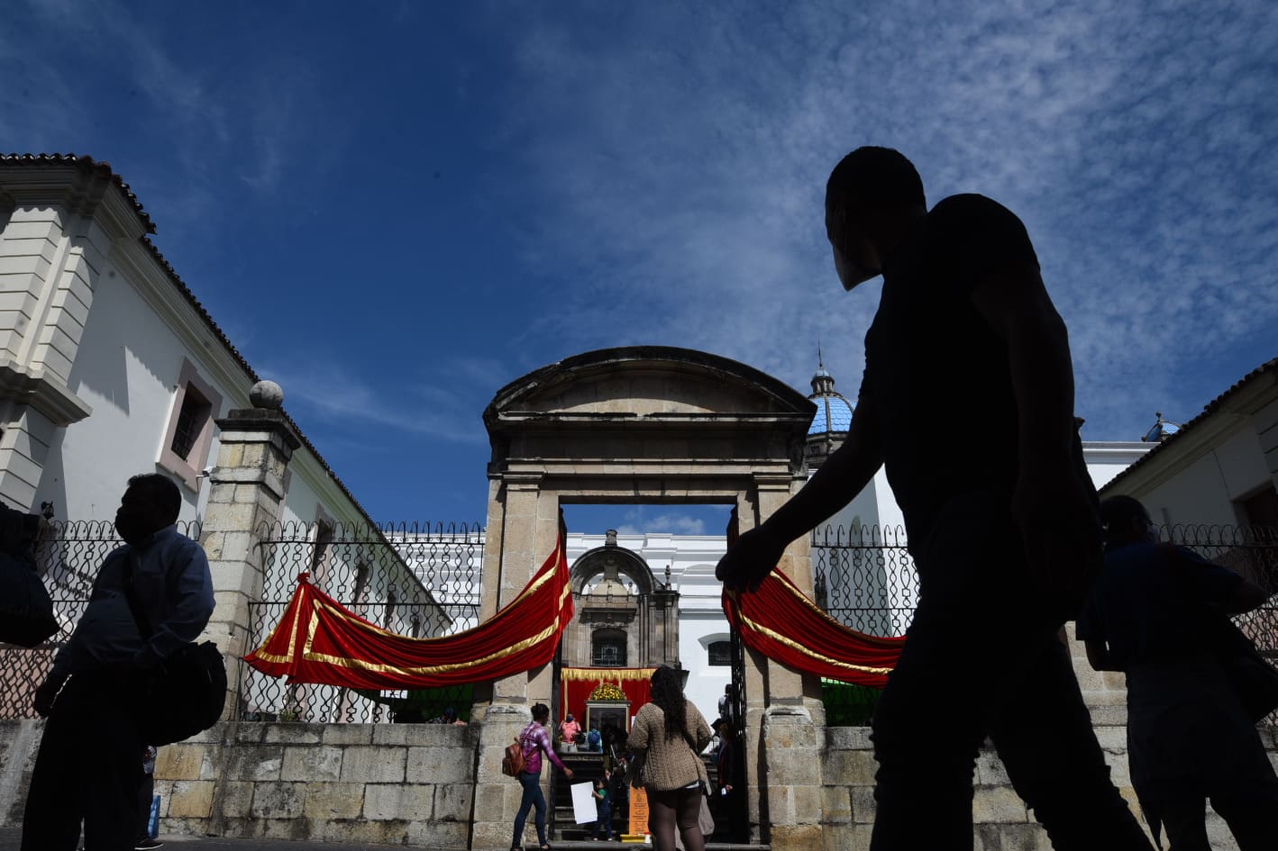 Devotos conmemoran el Día del Cristo Negro de Esquipulas