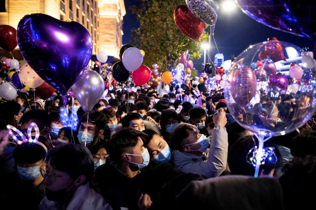 Celebran el Año Nuevo en Wuhan