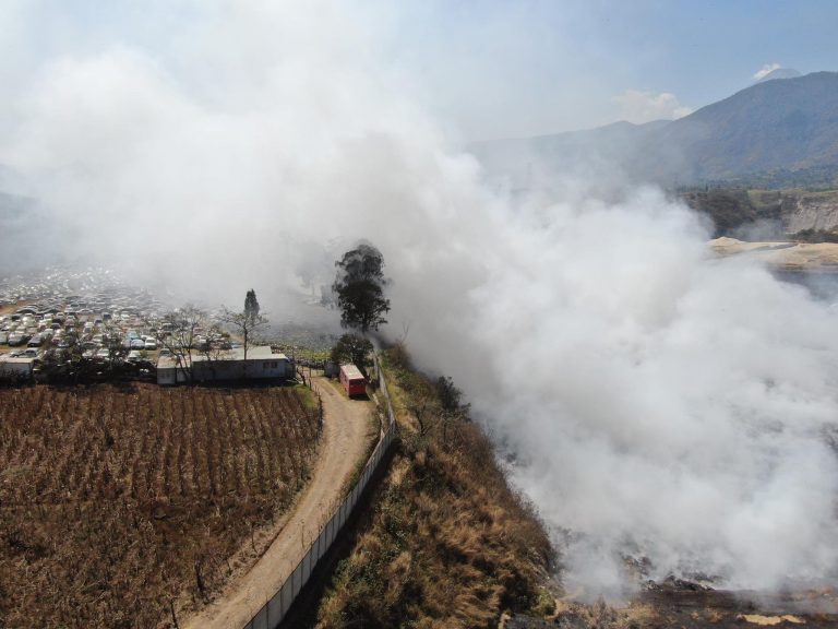 incendio en vertedero de basura de Villa Nueva