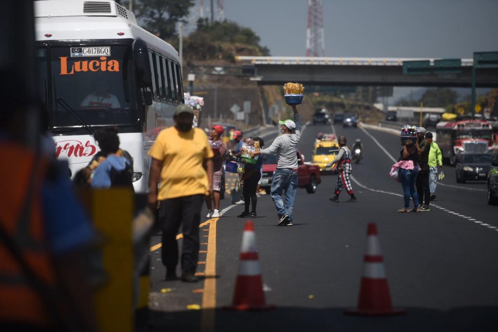 peaje de la autopista Palín-Escuintla en Semana Santa 2021