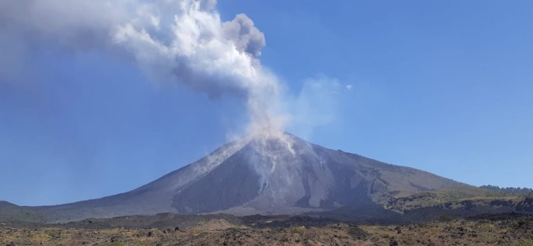 volcán de Pacaya inicia nueva erupción