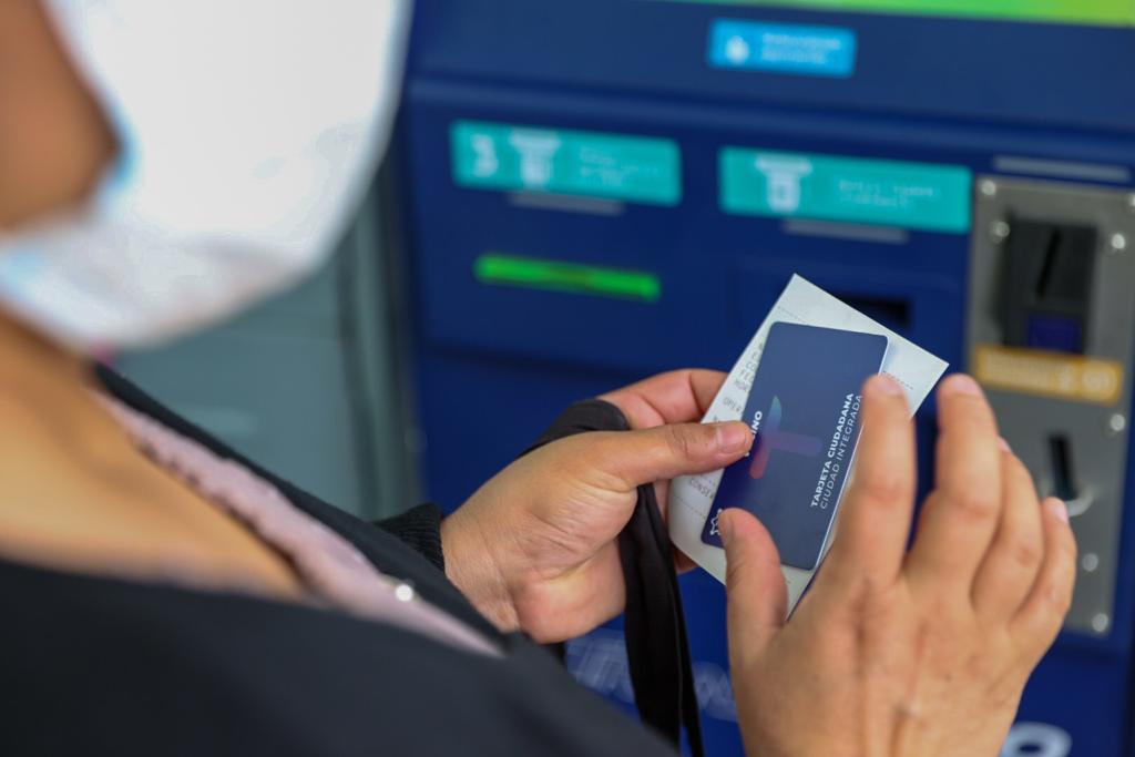 La "Tarjeta ciudadana" servirá como medio de pago para el servicio de Transmetro.