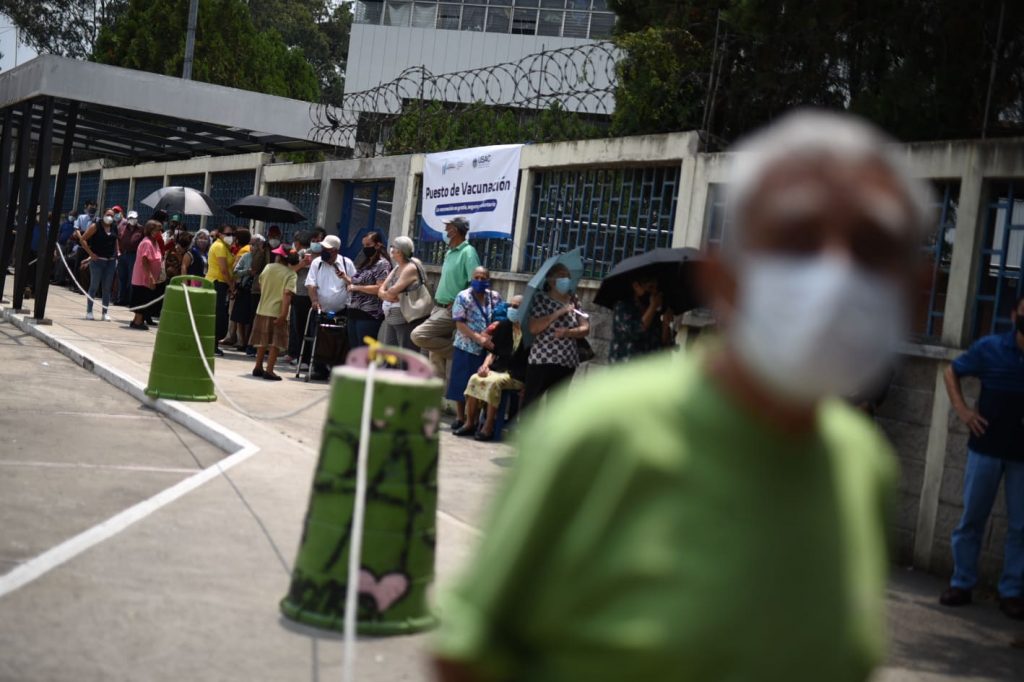 centro de vacunación contra Covid-19 en el CUM