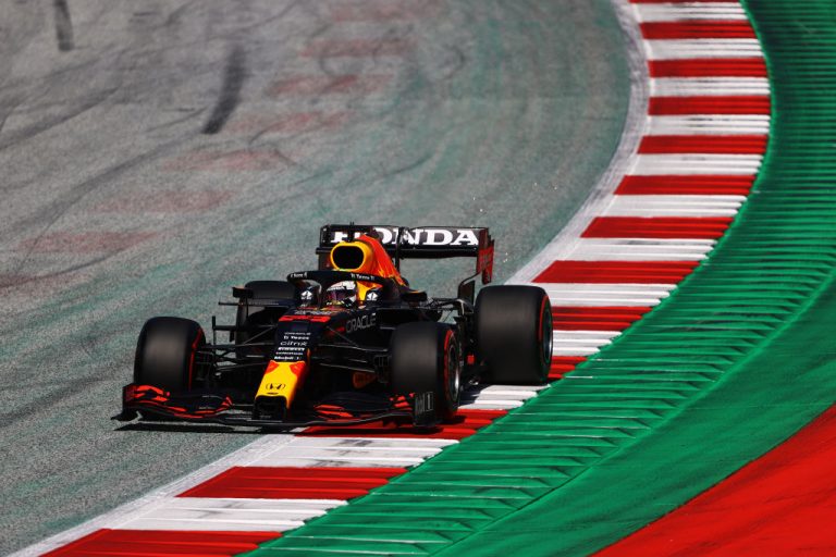 Max Verstappen se queda con la "pole" del GP de Estiria