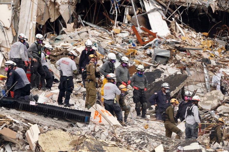 Derrumbe de edificio en Miami