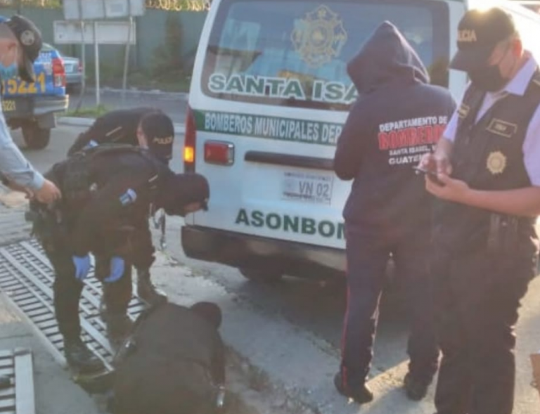 Hallan a hombre fallecido en ruta al Pacífico