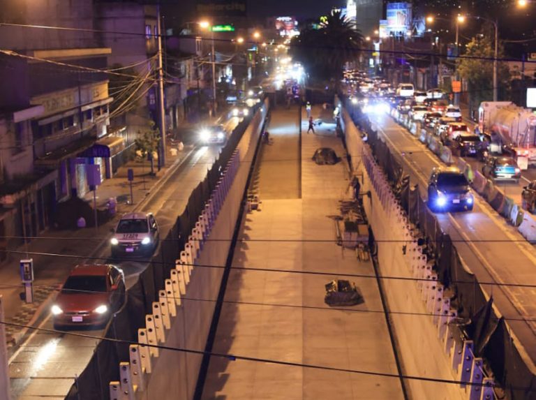 Paso a desnivel La Cuchilla, en la zona 6