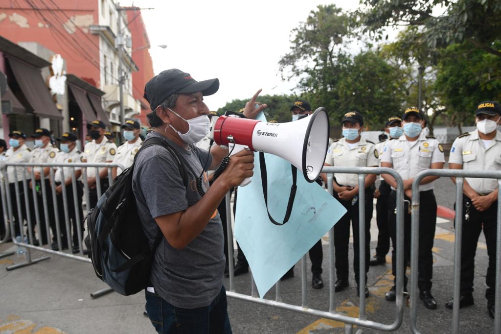 cierres vehiculares y manifestaciones cerca del Palacio Nacional por visita de vicepresidenta Kamala Harris