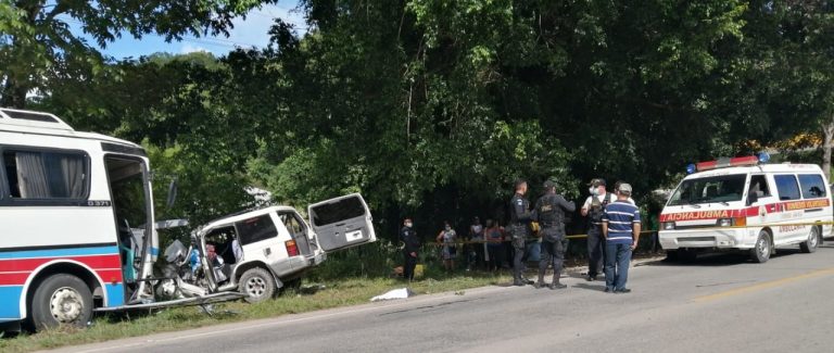 accidente de bus en Petén