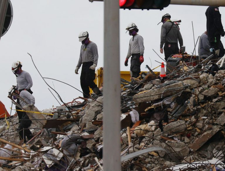 Derrumbe de edificio en Florida