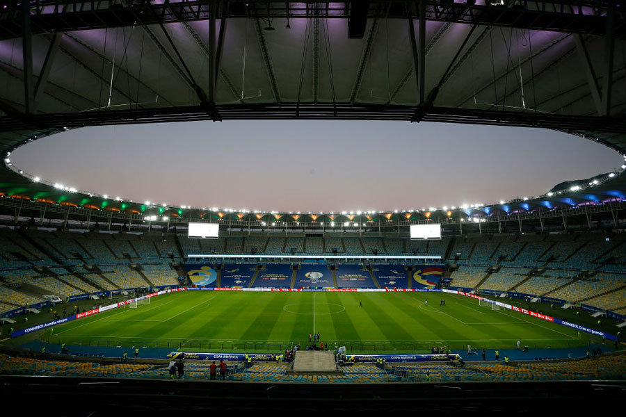 Vista aérea de la gramilla del estadio Maracaná, en Brasil