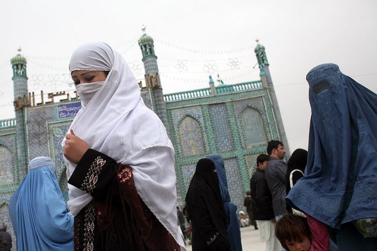 Mujeres con burka en Afganistán