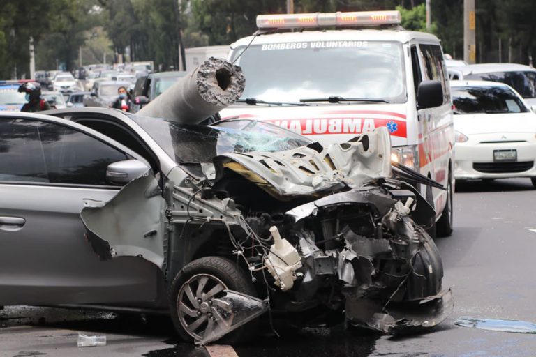 Accidente de tránsito en el Anillo Periférico