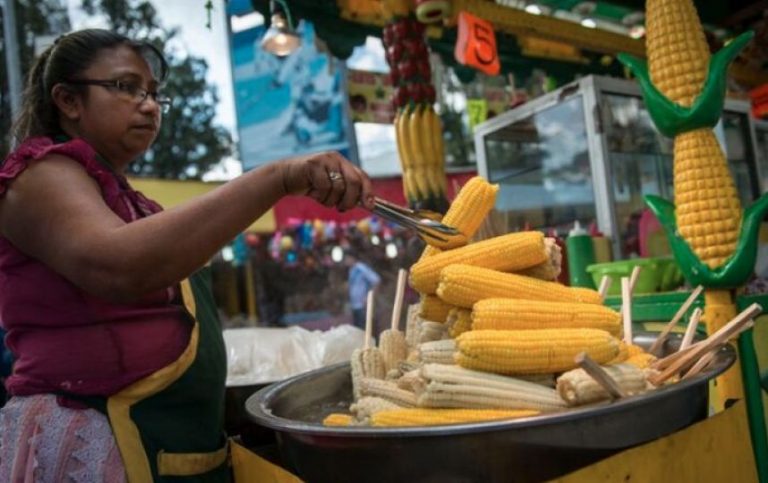 Antojitos de feria guatemaltecos