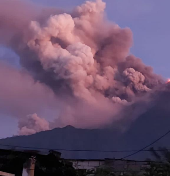 El volcán de Fuego inicia nueva fase de erupción