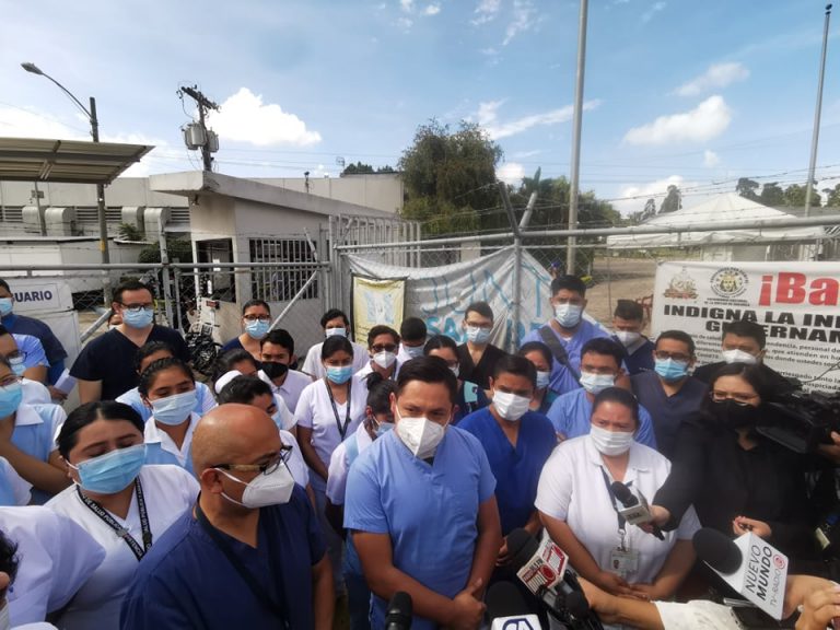 Personal del hospital del Parque exige abastecimiento de insumos y reforzar medidas de restricción