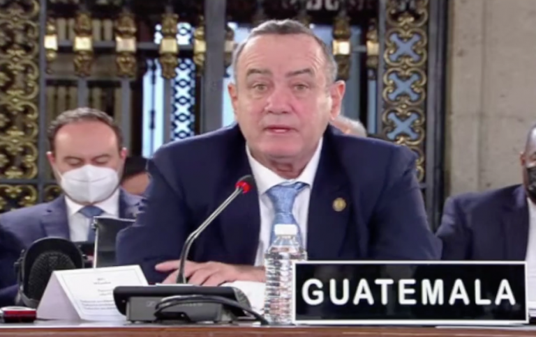 presidente Alejandro Giammattei pronuncia discurso en cumbre de Celac