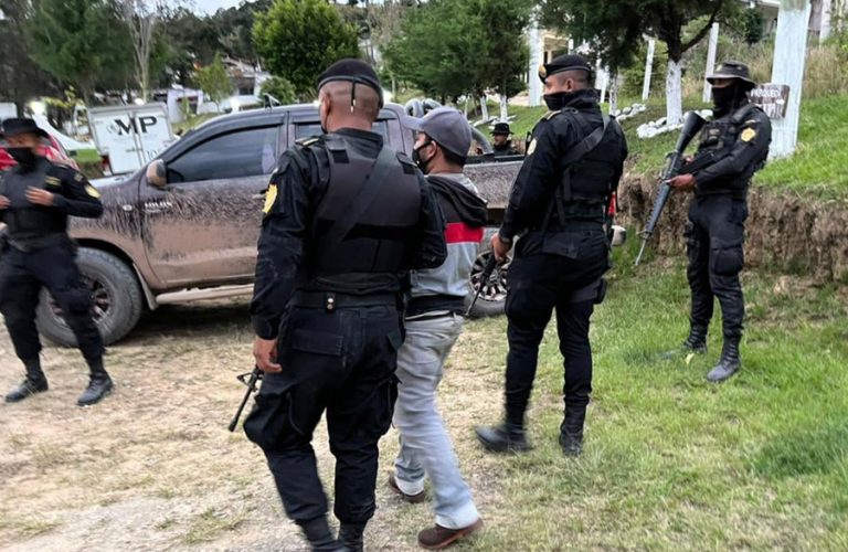 Detenidos presuntos traficantes de personas