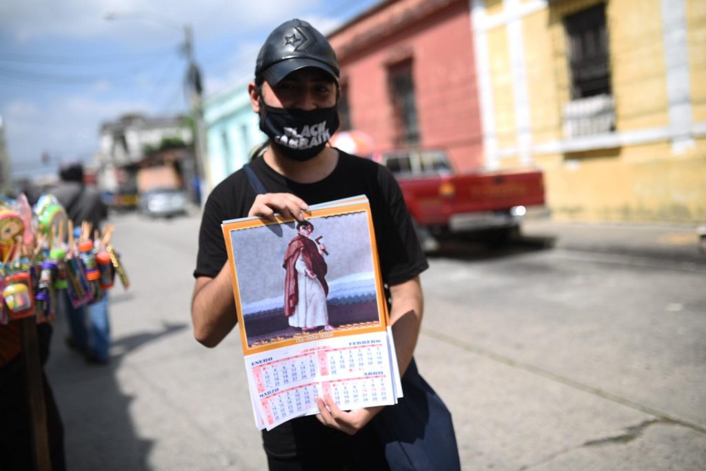 Fieles católicos acuden al templo La Merced para celebrar a San Judas Tadeo