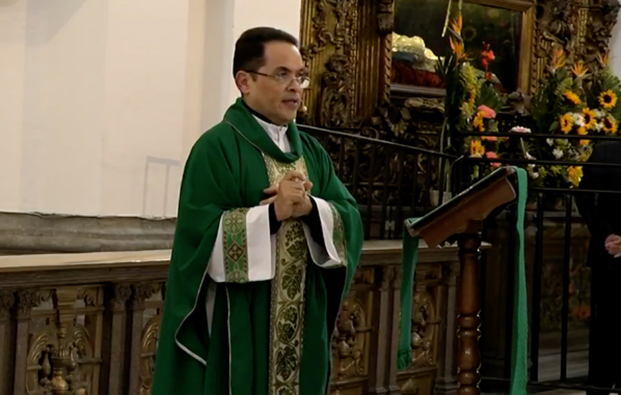 Padre Orlando Aguilar Castrillo