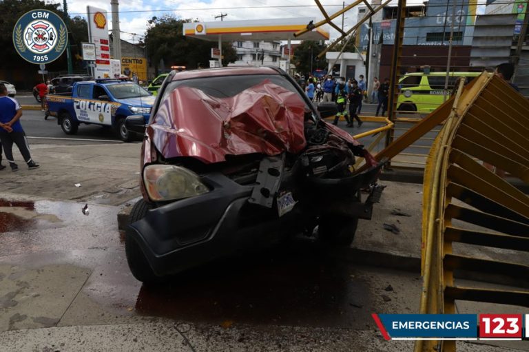 Accidente de tránsito en Avenida Petapa