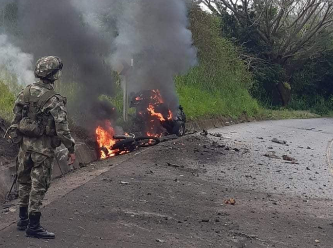 Atentado con explosivos deja cuatro muertos en Colombia