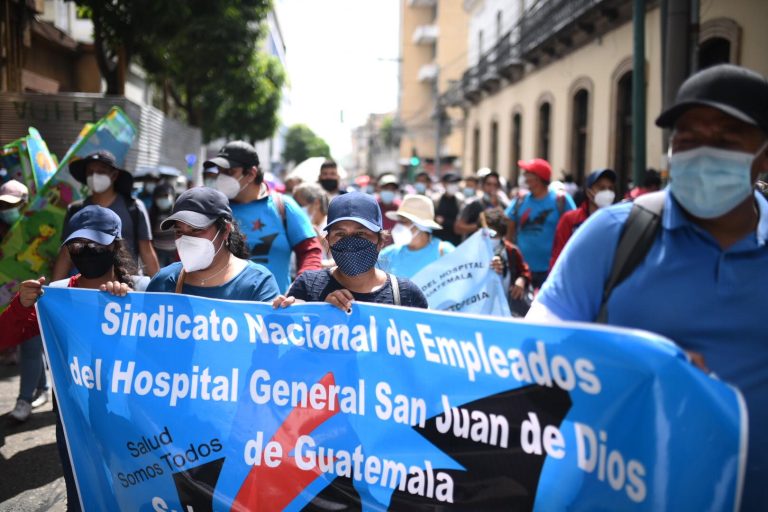 manifestación de salubristas frente al Congreso, zona 1