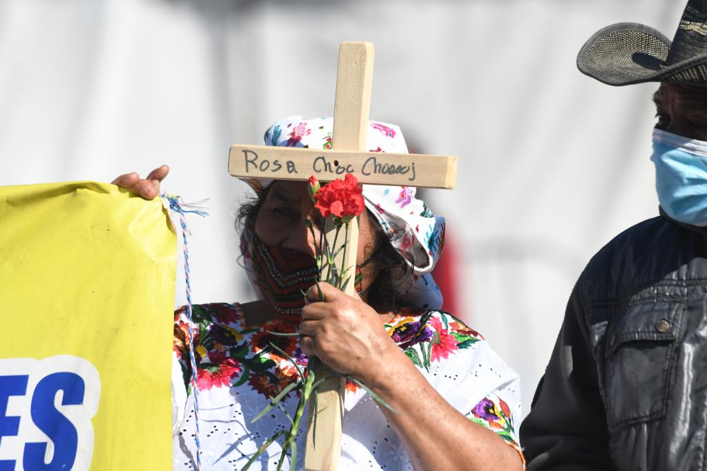 manifestación y ceremonia maya en plaza de la Constitución por 25 aniversario de la firma de acuerdos de paz