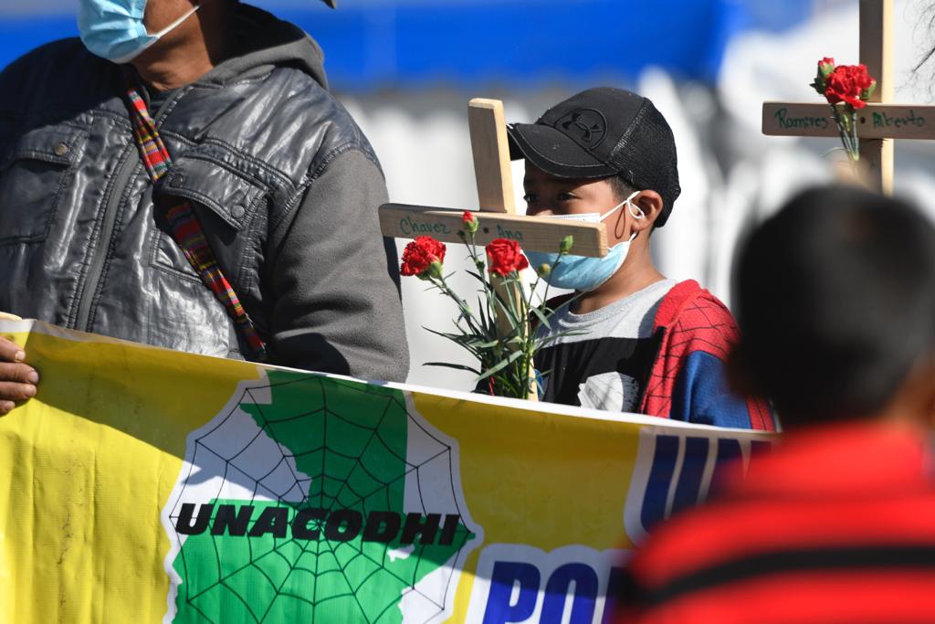 manifestación y ceremonia maya en plaza de la Constitución por 25 aniversario de la firma de acuerdos de paz