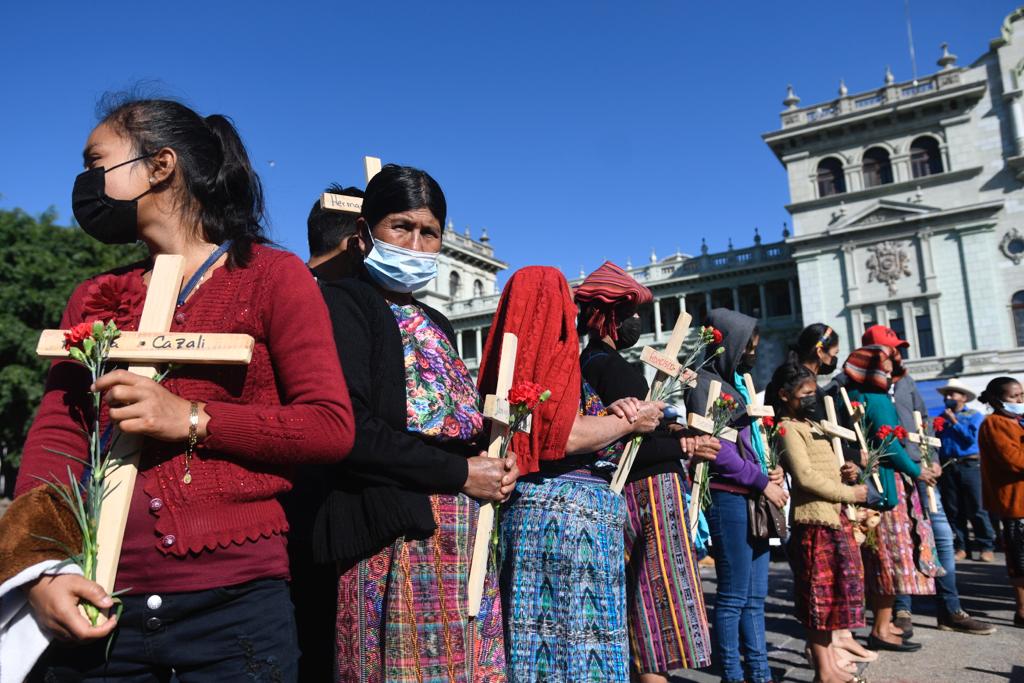 manifestación y ceremonia maya en plaza de la Constitución por 25 aniversario de la firma de acuerdos de paz