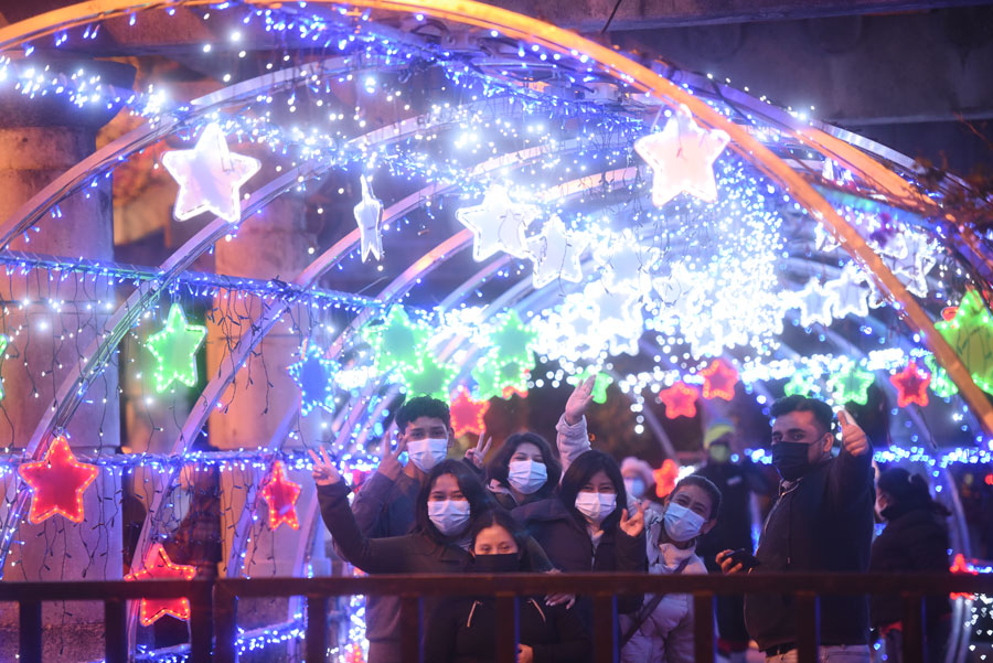 Luces navideñas en Ciudad de Guatemala