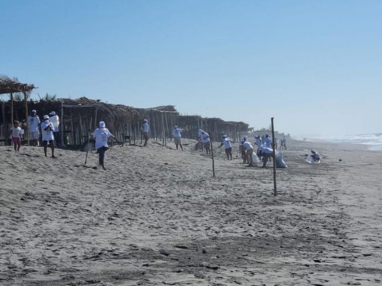 MARN implementa el proyecto Playas Limpias