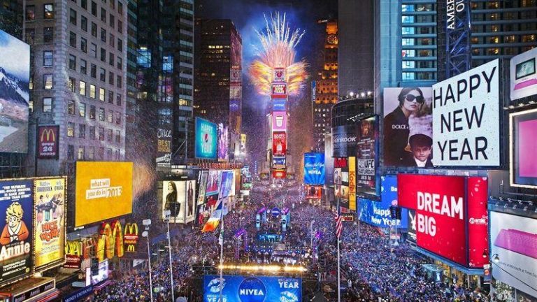 times-square-new-years-even-ninja-stream-celebration