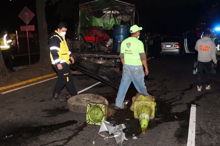 Atropellan a trabajadores municipales en zona 15