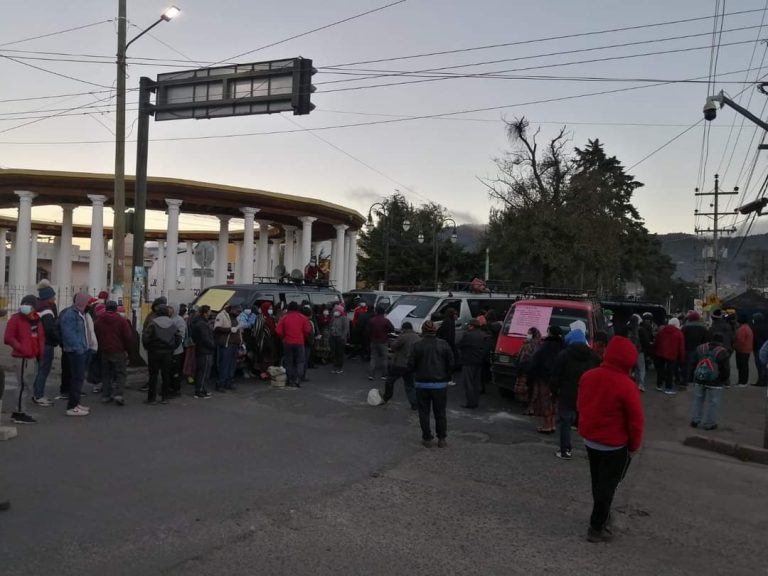 Bloqueo de transportistas en cabecera departamental de Totonicapán