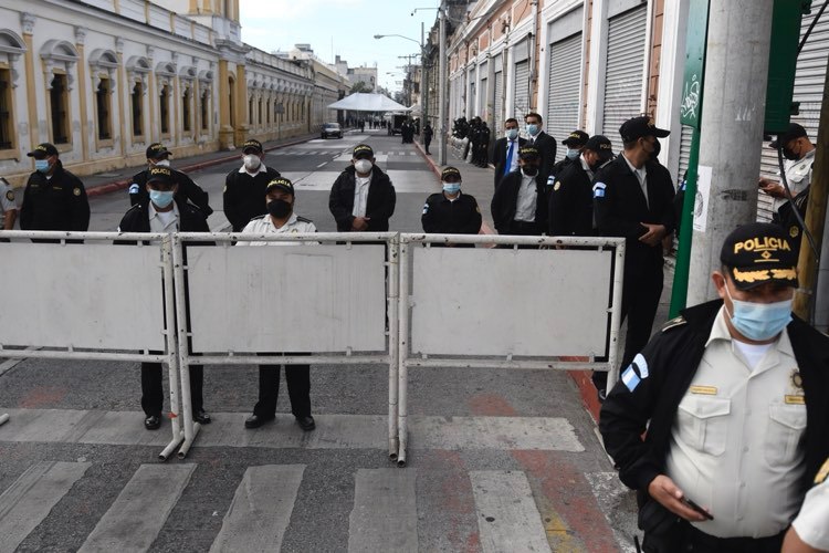 cierres viales en perímetro del Congreso por presentación de informe de Gobierno