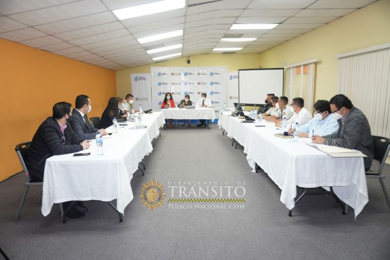 Representantes de instituciones participaron en mesa técnica para analizar el acuerdo 17-2020