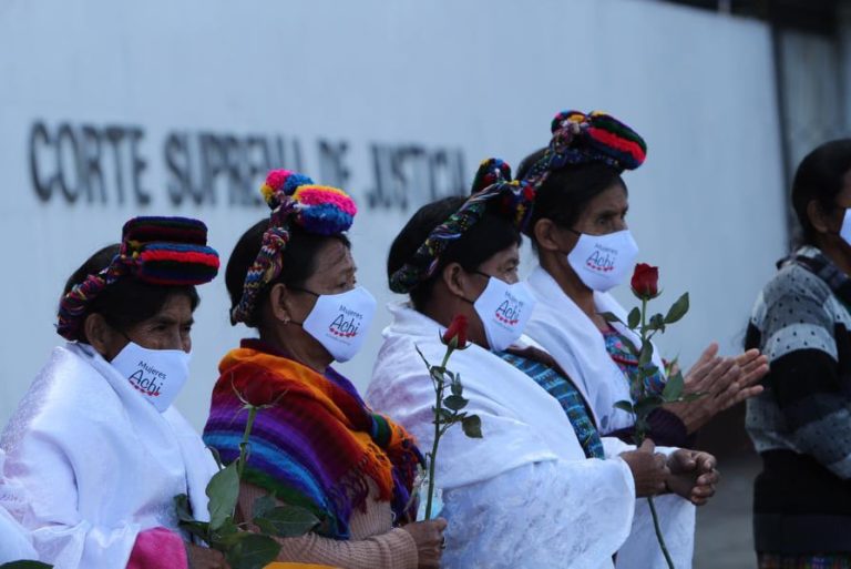 Organizaciones exigen justicia para mujeres Achí víctimas de violación