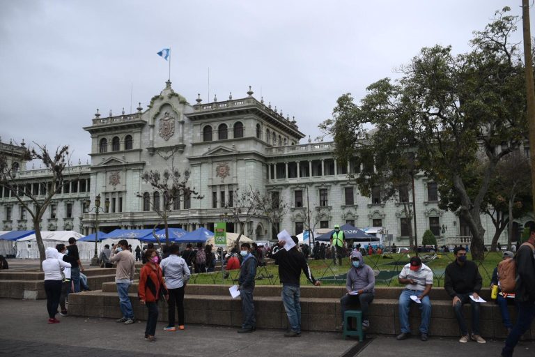 pruebas de Covid-19 en plaza de la Constitución