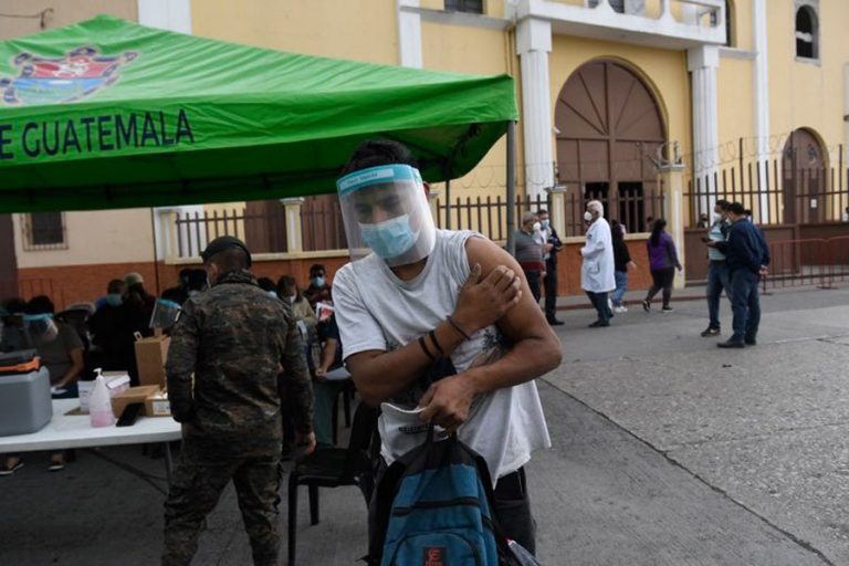 Jornada de vacunación en el Templo de San José