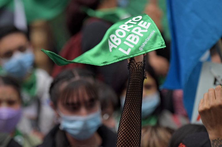 Despenalizan el aborto en Colombia