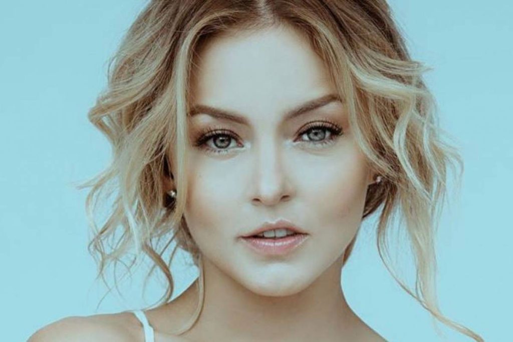 Angelique Boyer