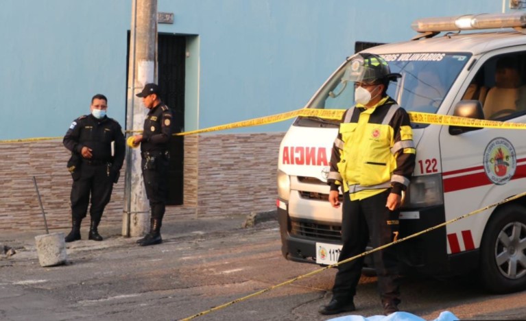 hombre muere en ataque armado en la zona 1