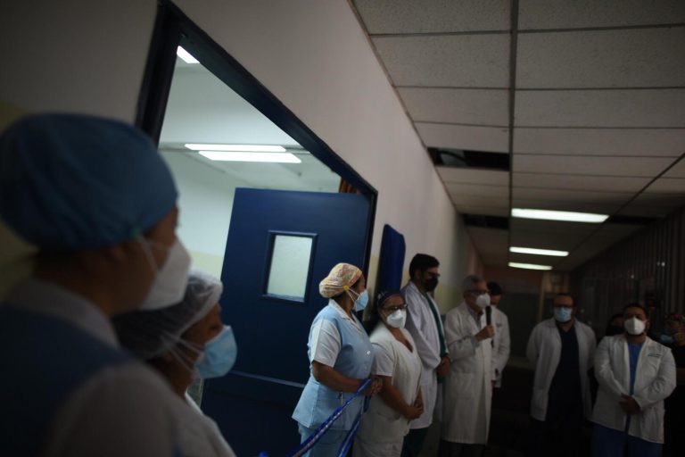 inauguran sala de Ginecología y Obstetricia en hospital San Juan de Dios