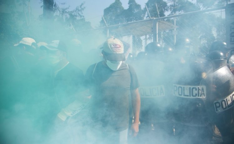 manifestación contra elección de rector en parque de la Industria